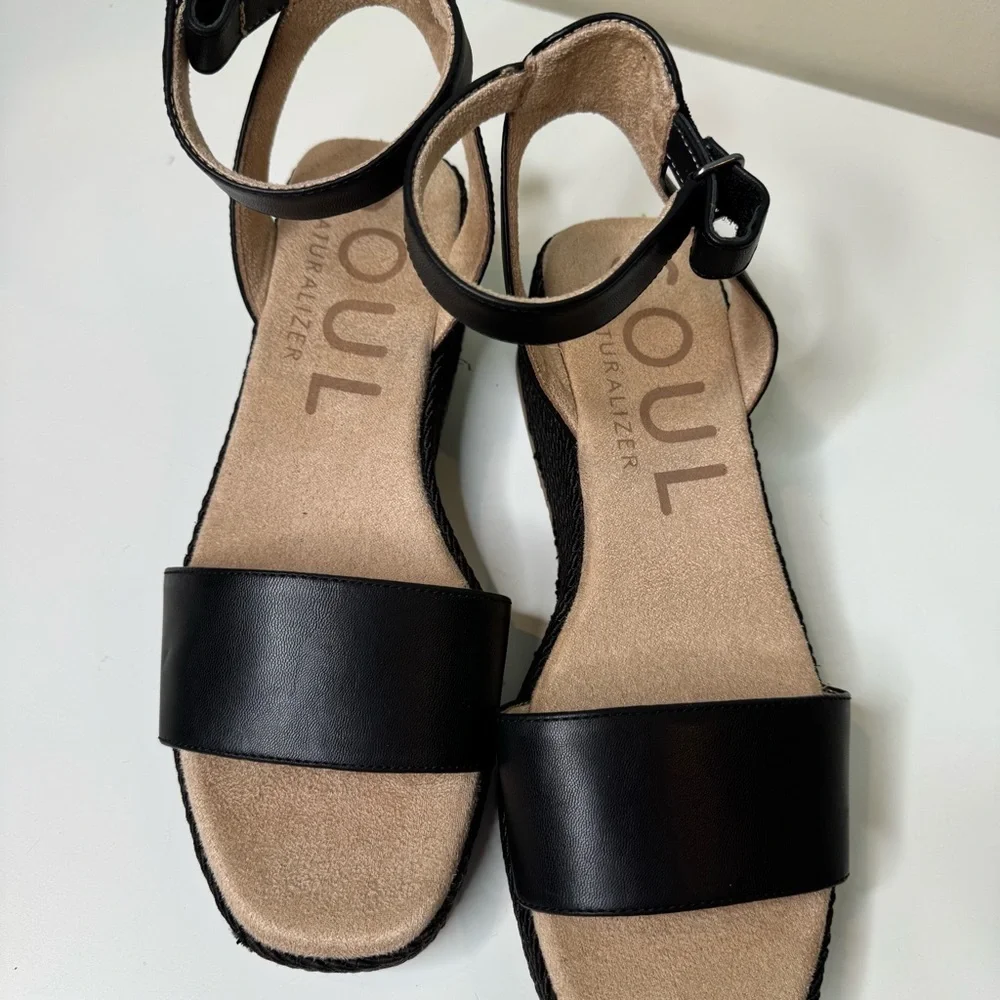 SOUL Naturalizer Gloria Black wedge sandals size NWOT
